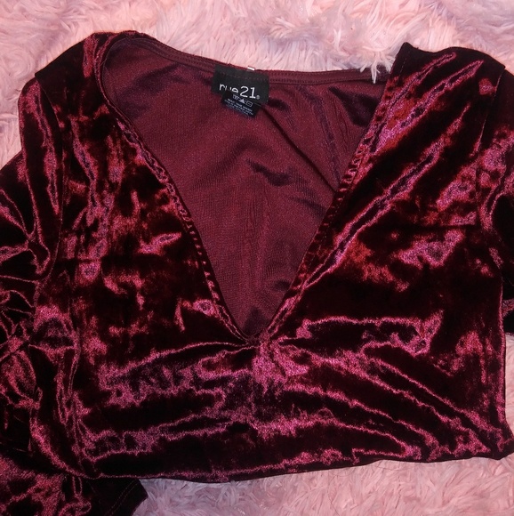 Rue 21 Velvet Top - Picture 2 of 3